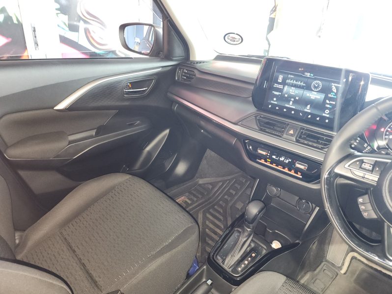 SUZUKI SWIFT 1.2 GLX CVT 2025