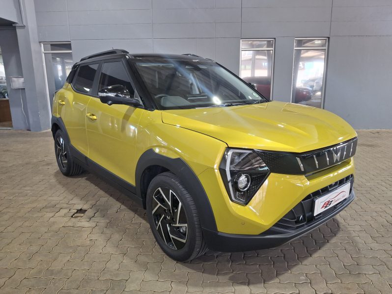 MAHINDRA XUV3XO 1.2 AX7L AT 2025