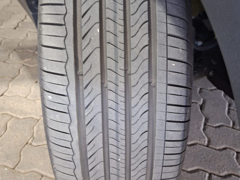 MAHINDRA XUV3XO 1.2 AX7L AT 2025