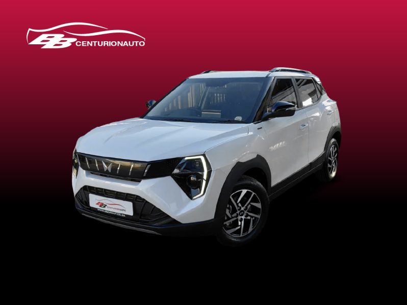 MAHINDRA XUV3XO 1.2 AX5 AT 2025