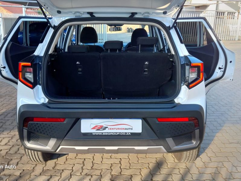 MAHINDRA XUV3XO 1.2 AX5 AT 2025