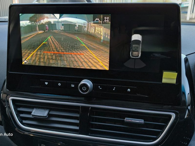 MAHINDRA XUV3XO 1.2 AX5 AT 2025