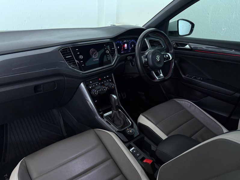 VOLKSWAGEN T-ROC MY22 2.0 TSI R-LINE DSG 2021